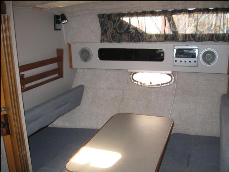 Yacht Boat FOR Sale listed  broker Cruiser Yacht Cruisers Inc 3170 Express $17,500 Lake Texoma Dallas Texas Excellent Genset two berths AC Air Conditioning Millcreek Marina Generator sun pad Mercruiser surveyor Island fun 75076